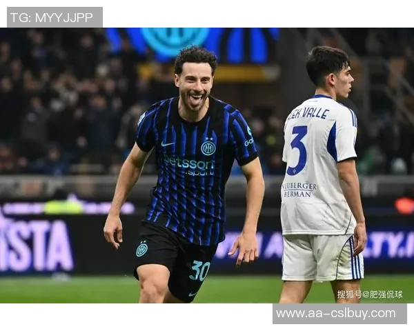 国米因邓弗里斯伤缺至三月初积极寻求冬窗右后卫引援方案