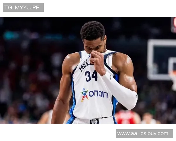 字母哥半场表现低迷仅出手三次却依然贡献8分7篮板3助攻1抢断