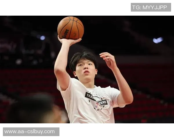 开拓者训练照曝光杨瀚森现身出战与否仍待确认