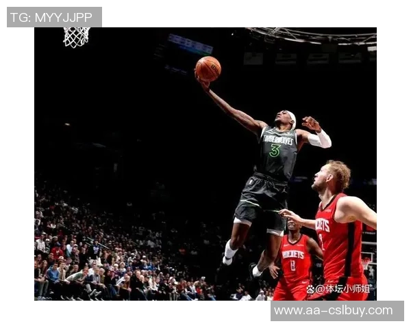 爱德华兹称赞克拉克表现出色称其提升球队整体防守能力